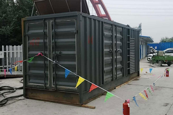 会东发电机租赁空气滤清器多久更换一次？
